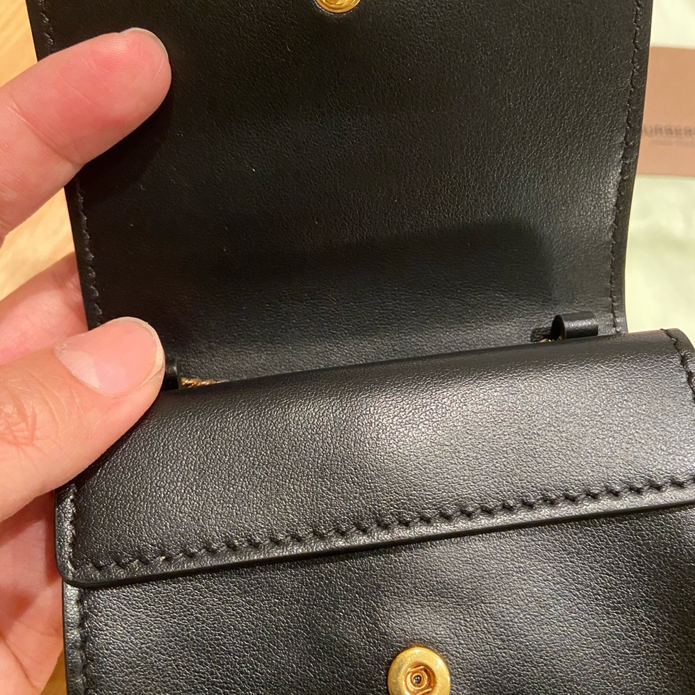 Burberry Card case on the chain - Picture 4 of 10